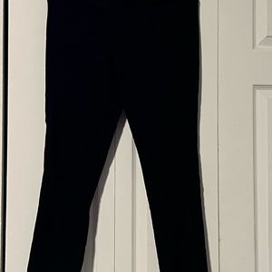 Women’s black knit stretch waste pants